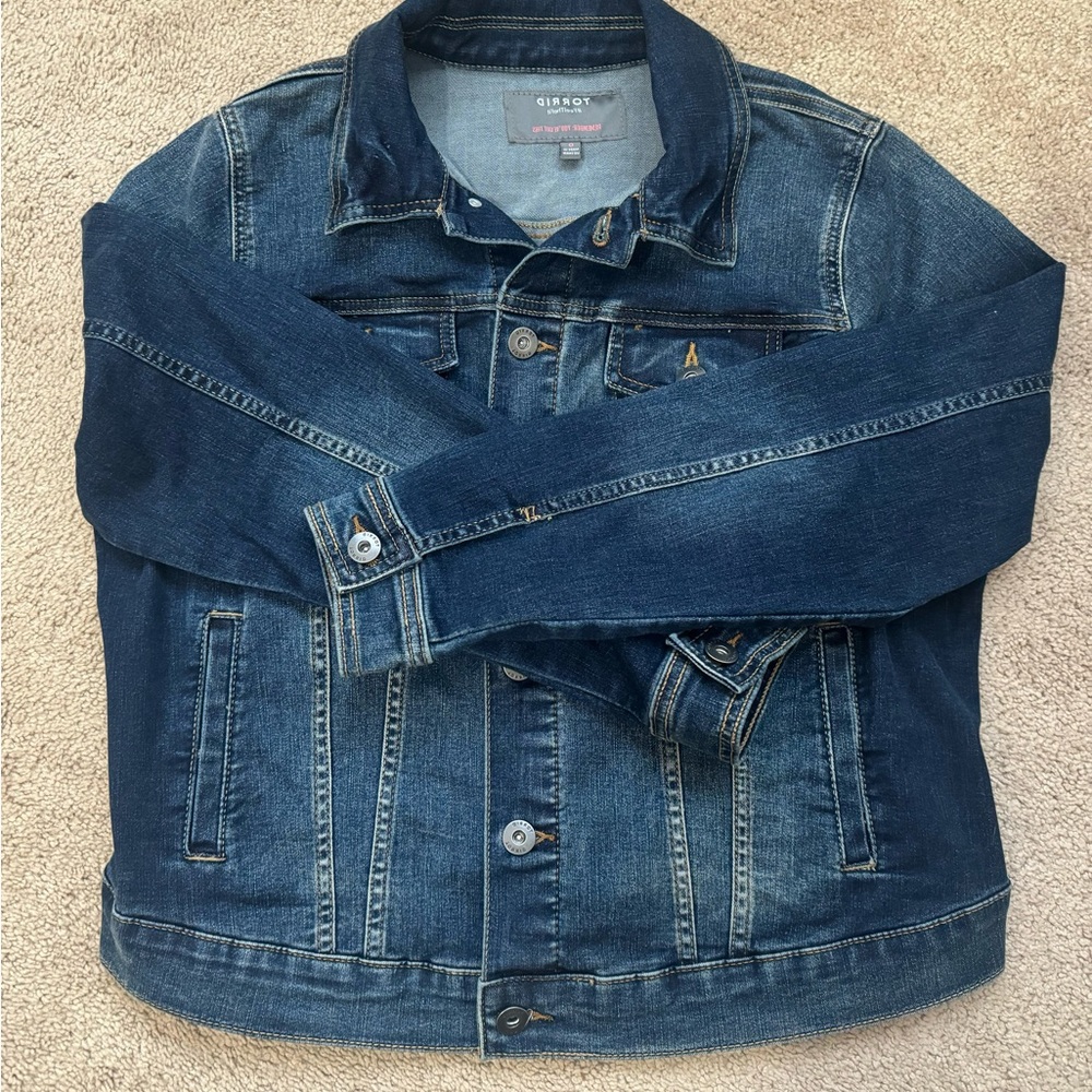 Torrid Fitted trucker denim jacket size 0 - Picture 3 of 4